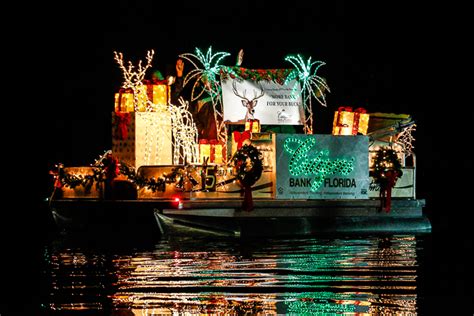 winter park boat tour christmas.